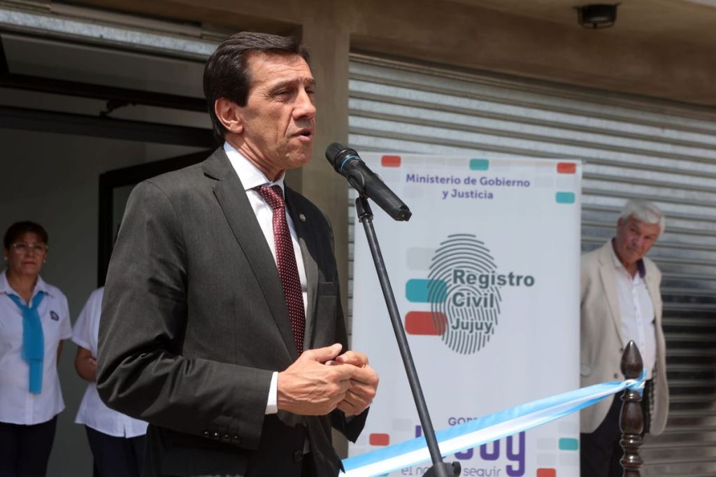 Carlos Sadir inauguró una oficina del Registro Civil en Alto&nbsp;Comedero