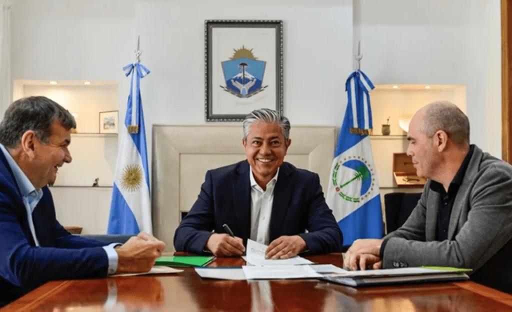 Más asfaltado y viviendas: La gestión de Rolo Figueroa en&nbsp;Centenario