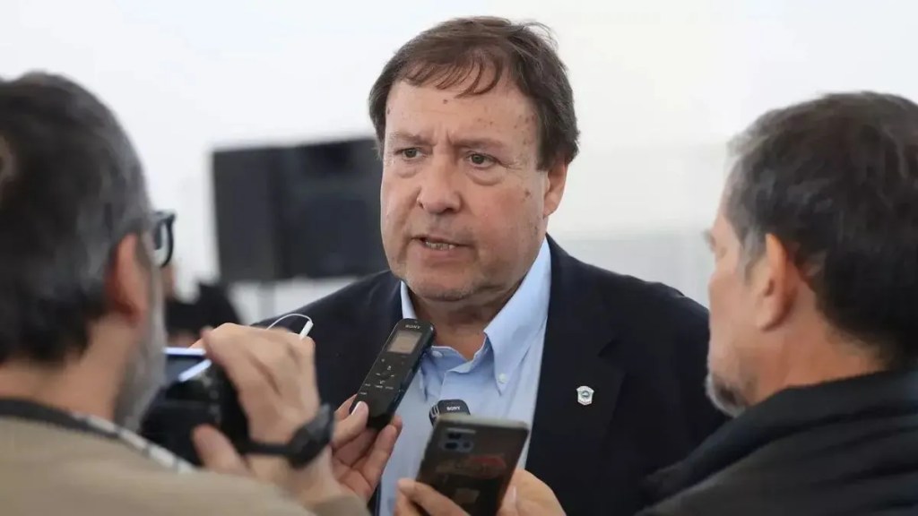 Weretilneck ahorró casi $10.000 millones con el recorte de licencias médicas a&nbsp;estatales