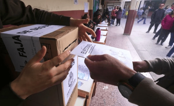 Empate en Corrientes: las tres principales fuerzas se repartieron una banca cada&nbsp;una