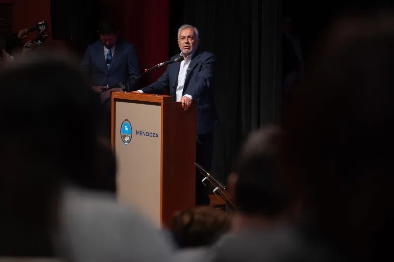 Cornejo impulsa la segunda etapa de la doble vía entre San Martín y&nbsp;Palmira