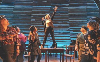 La versión argentina de Come from Away arrasa en los Premios del Teatro Musical&nbsp;español