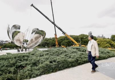 La Floralis Genérica vuelve a lucirse tras una restauración&nbsp;completa